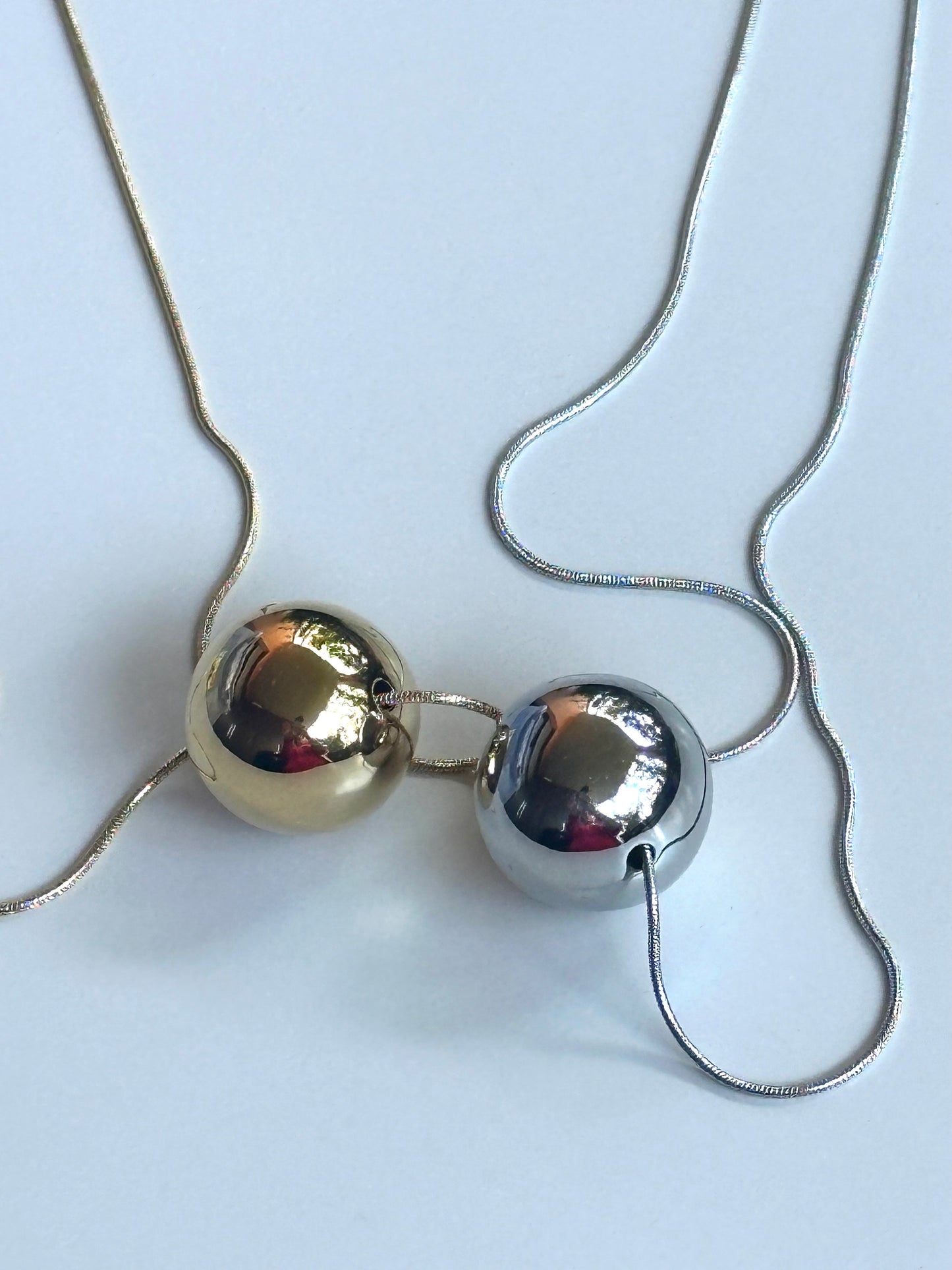 Collana Balls