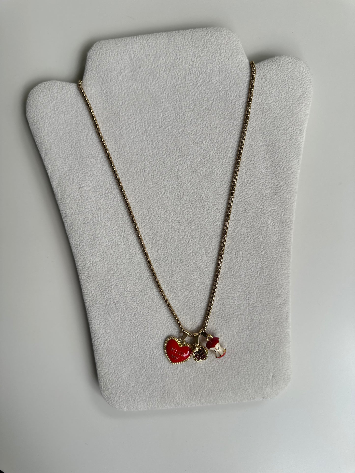 Collana Bacio