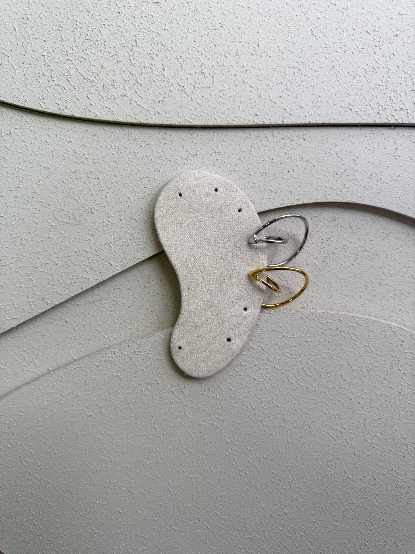 Ear-Cuff Abstract