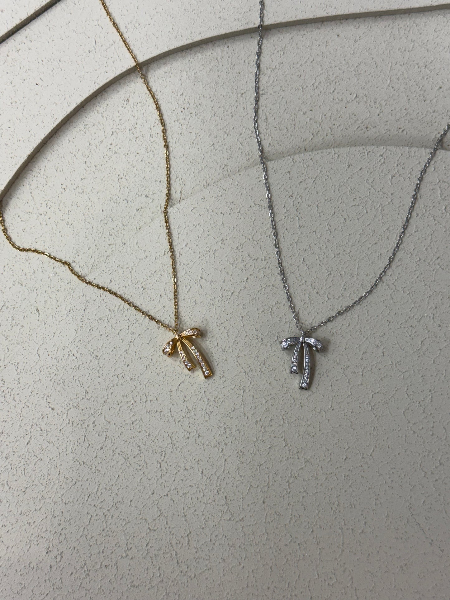 Collana Fiocchetto