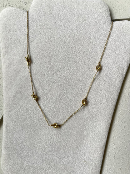 Collana Spine