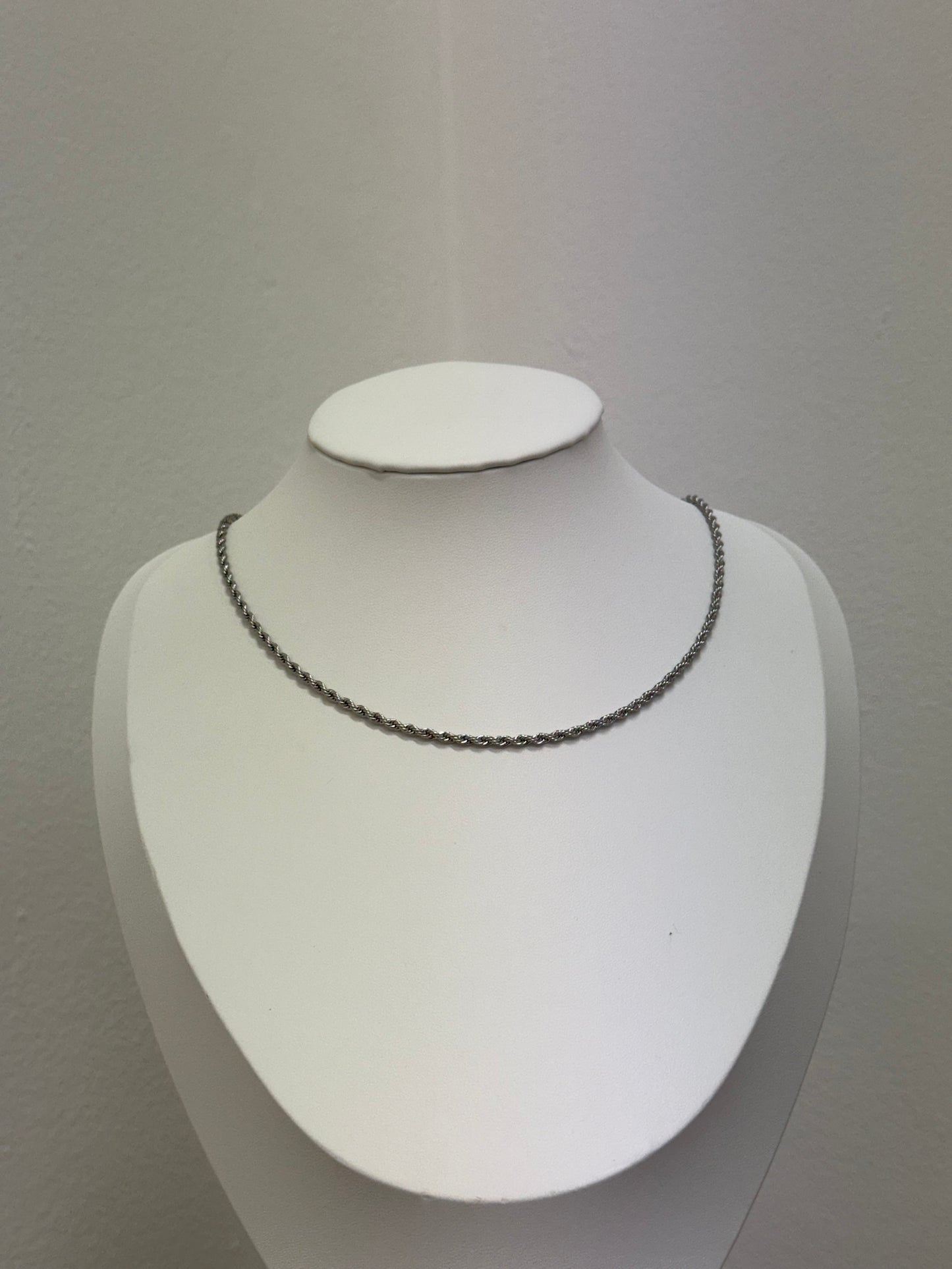 Collana Essential