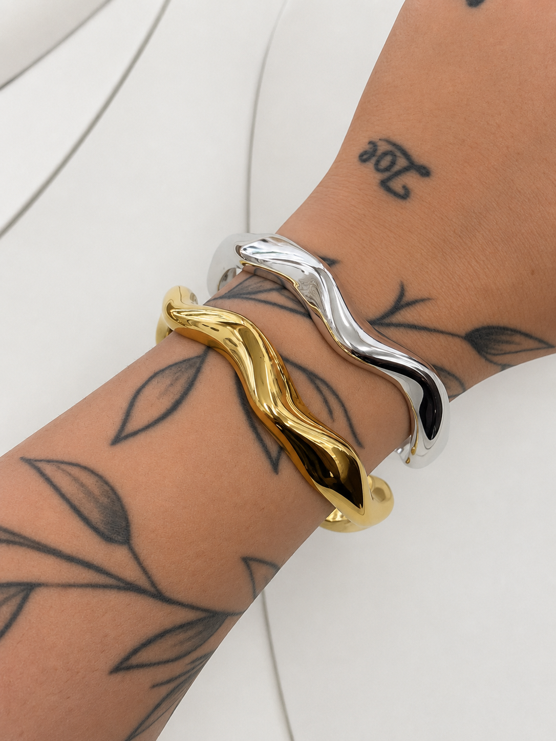 Bracciale Rigido Onda