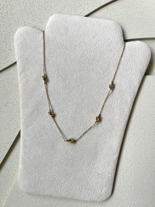 Collana Spine