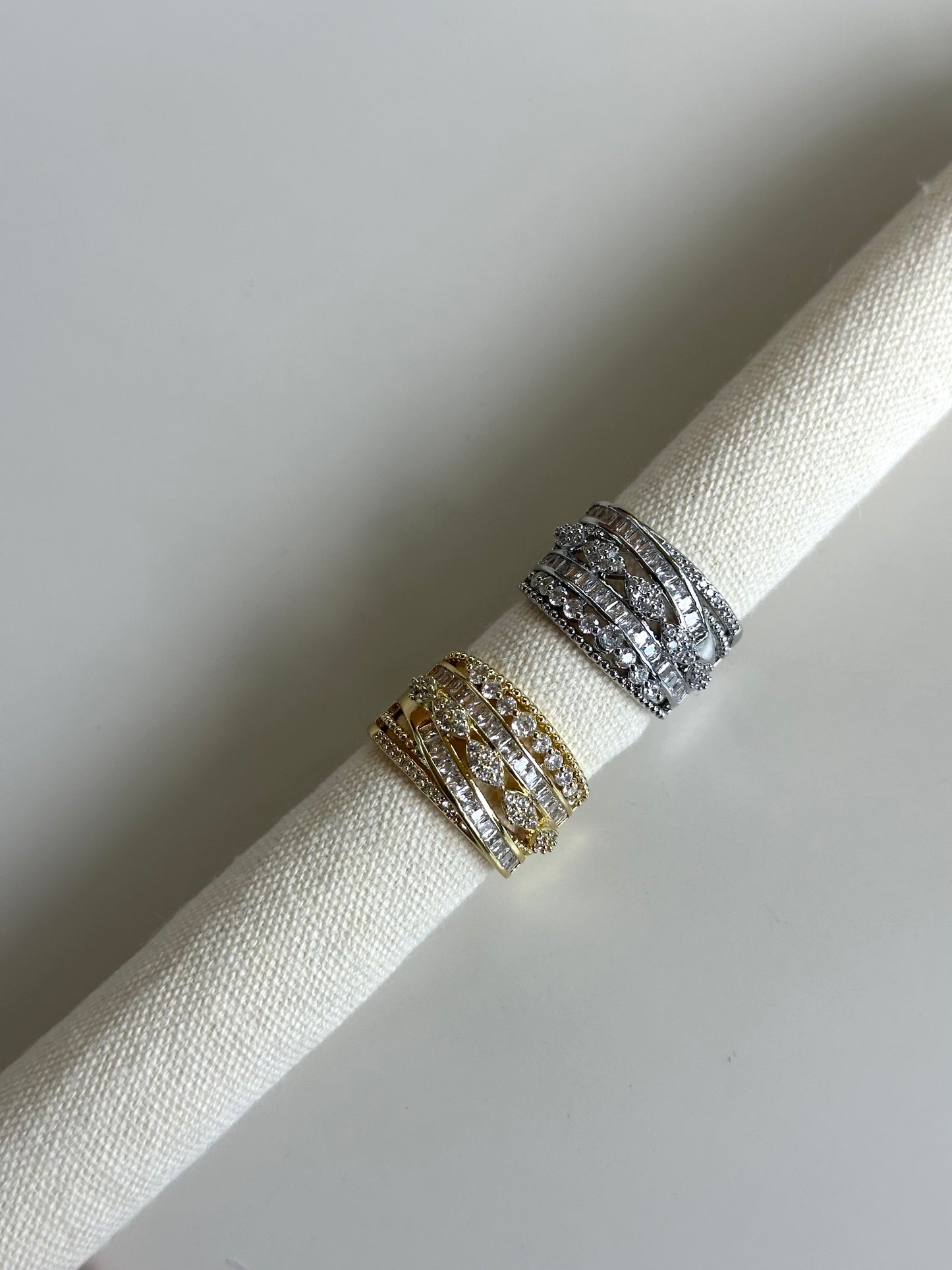 Anello Multi Zirconi