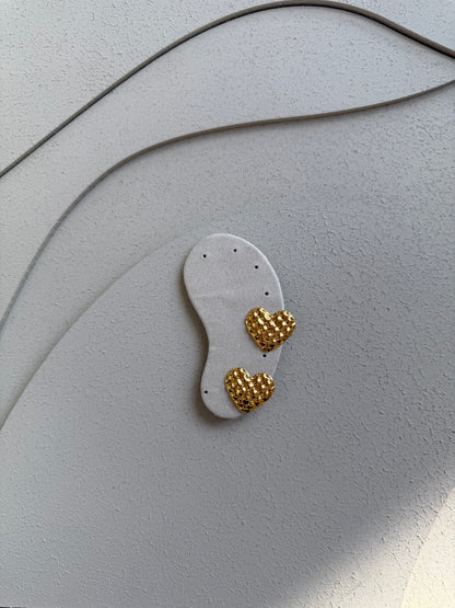 Orecchini Cuore Borchiato